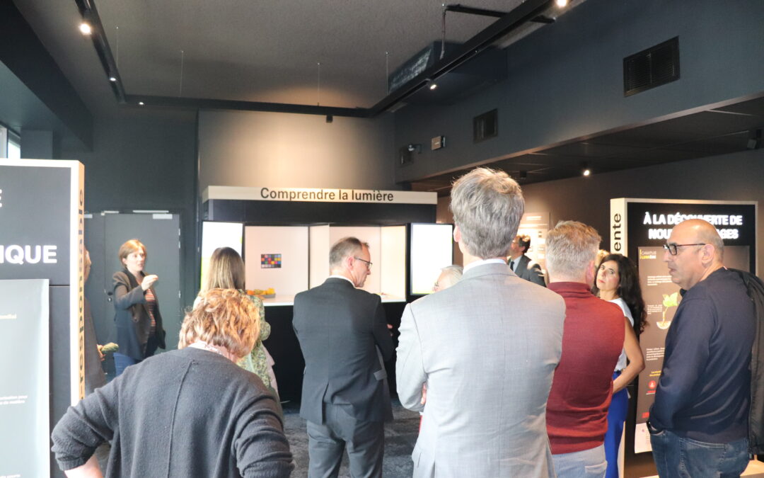 L&rsquo;Ambassade de Hollande Visite le Campus !